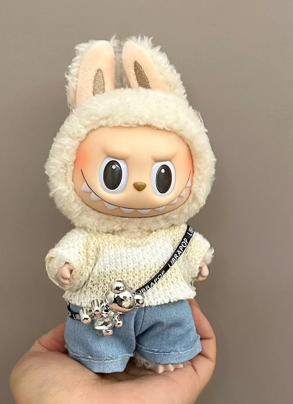 Accesorios Labubu, diseñador de ropa